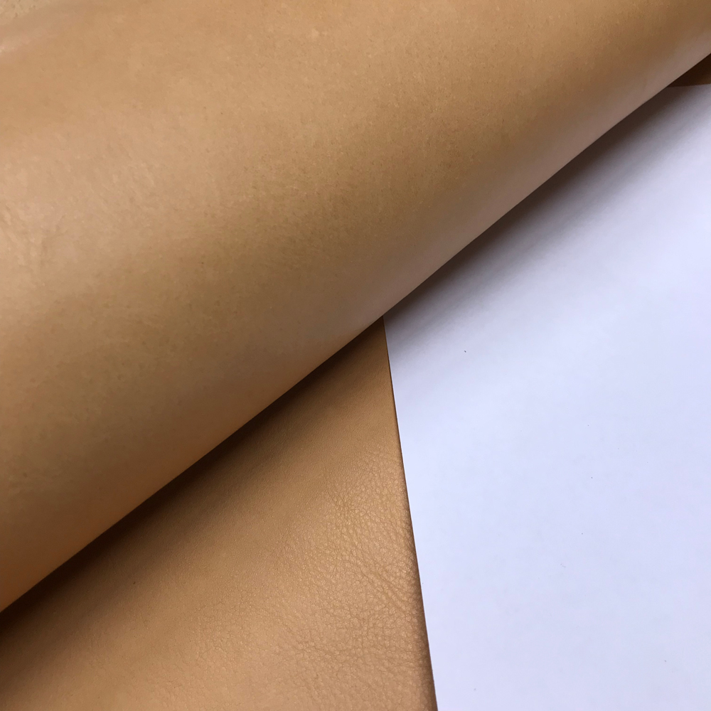 Плечи коровы, натуральное лицо, мягкие, 1.3-1.5 мм, ARTIGIANO DEL CUOIO, Италия