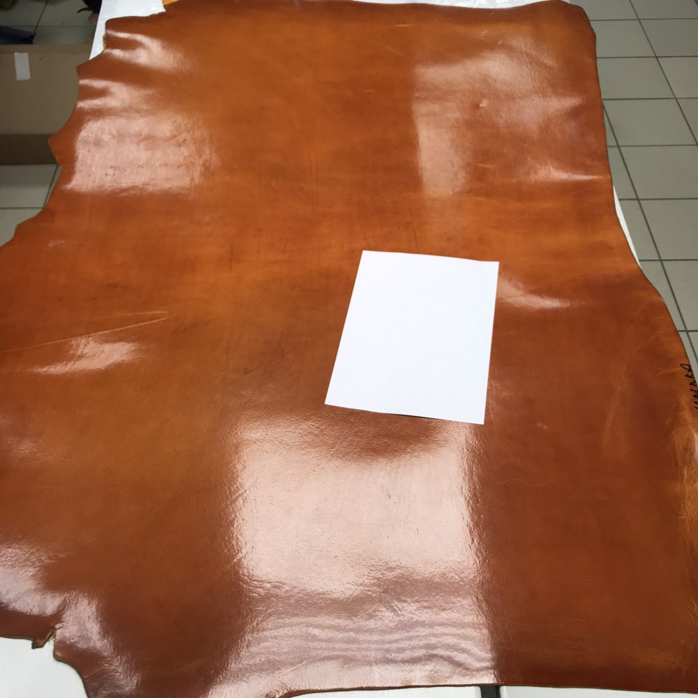 Плечи растительного дубления, 2.8-3.0 мм, цвет 120 рыжий, DOUGLAS, MONTANA, Италия