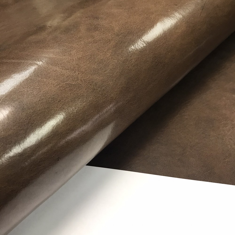 Плечи растительного дубления, 2.8-3.0 мм, цвет 110 brown, DOUGLAS, MONTANA, Италия