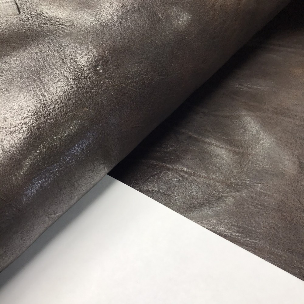 Плечи растительного дубления, 3.2-3.4 мм, цвет 9105 dark brown, VINTAGE, MONTANA, Италия